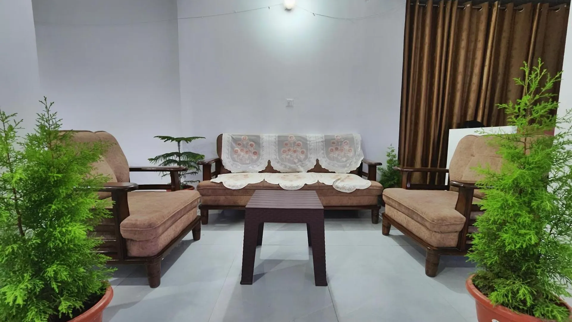 Solitude Rooms Parking And Forest View Σίμλα